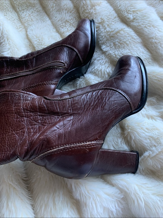 Hanna made in Canada Shoes - Vtg 60s 70s Hanna Brown leather side zipper knee high Gogo boots 5.5